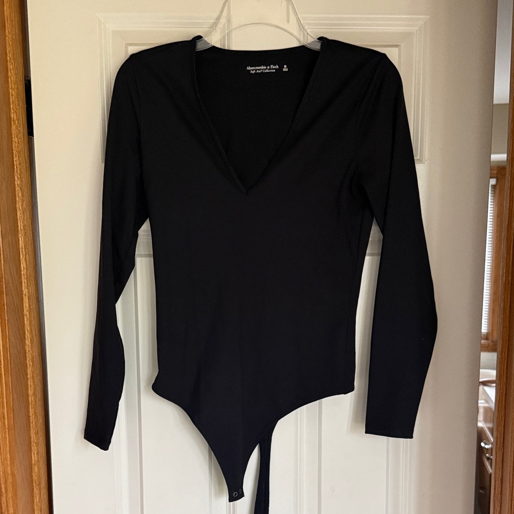 Abercrombie & Fitch Black V-Neck Long Sleeve Bodysuit